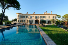 Château on the French Riviera